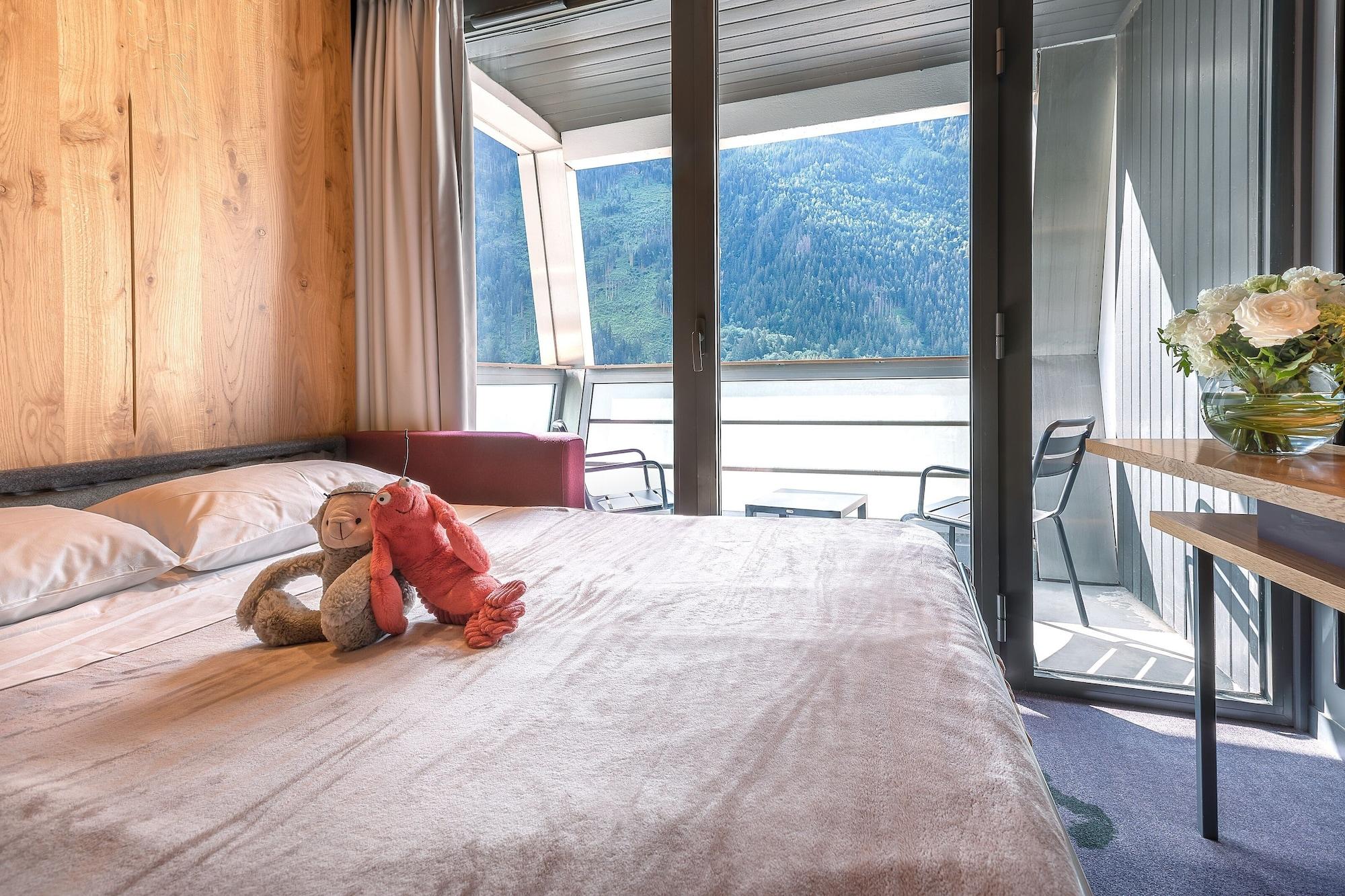 Alpina Eclectic Hotel Chamonix Exterior photo